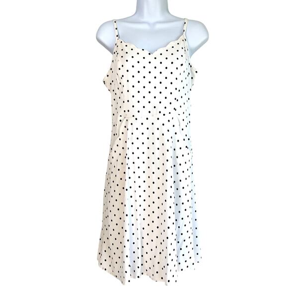 41 Hawthorn Beatriz Scallop Detail Polka Dot Dress White Size Medium NWT Preppy - Picture 1 of 9